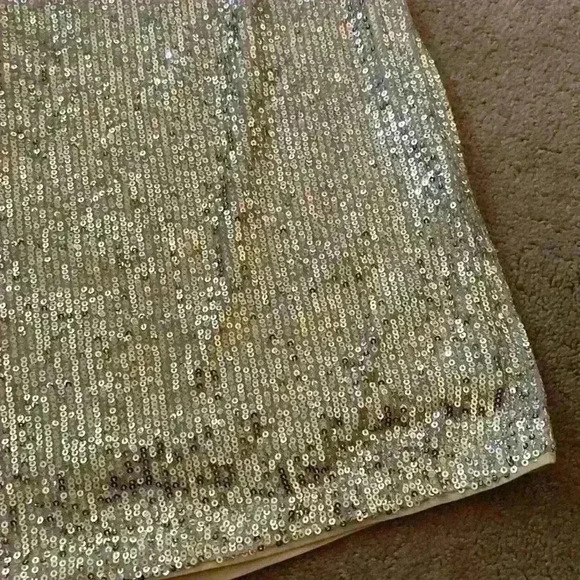 ***NWT**** SILVER SEQUIN SPARKLY PARTY MINI DRESS SIZE M - Picture 2 of 10
